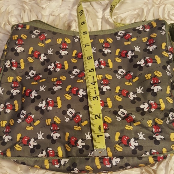 Mickey Mouse Purse / Lunch Bag. - Picture 6 of 9